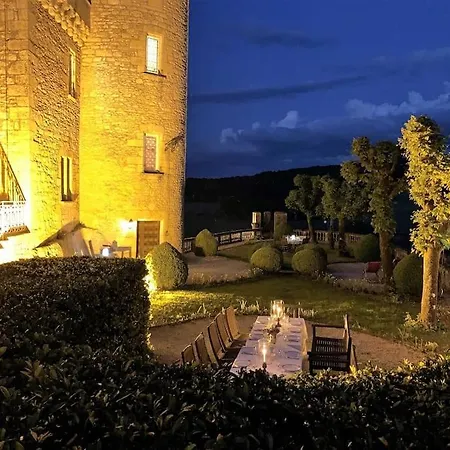 ヴィラ Majestic Castle Near Lascaux Caves